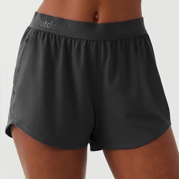 Outdoor Voices Pants - OUTDOOR VOICES | Black Relay short | Sz S